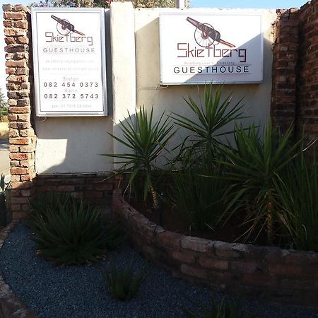 Skietberg Lodge Colesberg Buitenkant foto