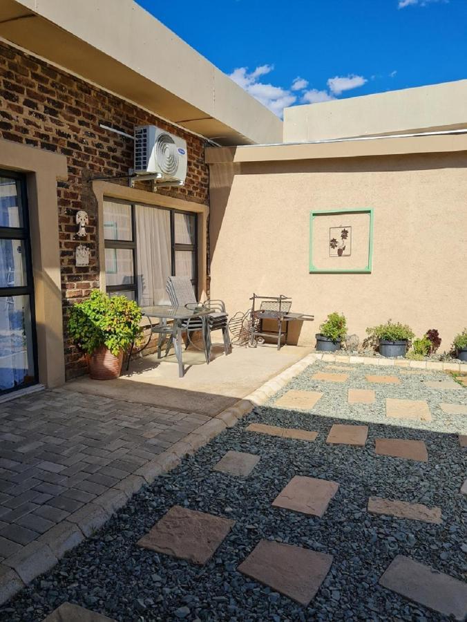 Skietberg Lodge Colesberg Buitenkant foto