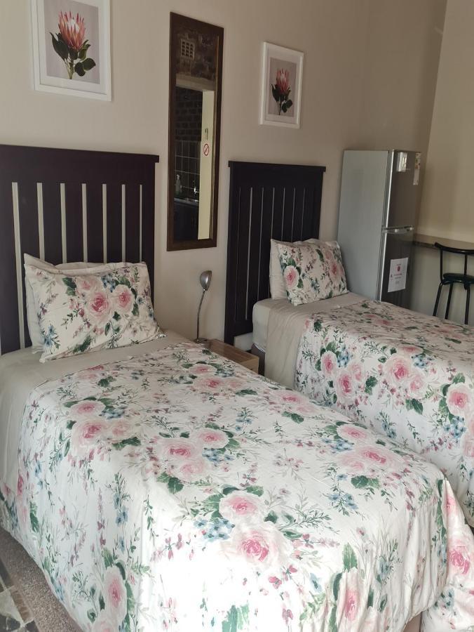 Skietberg Lodge Colesberg Buitenkant foto